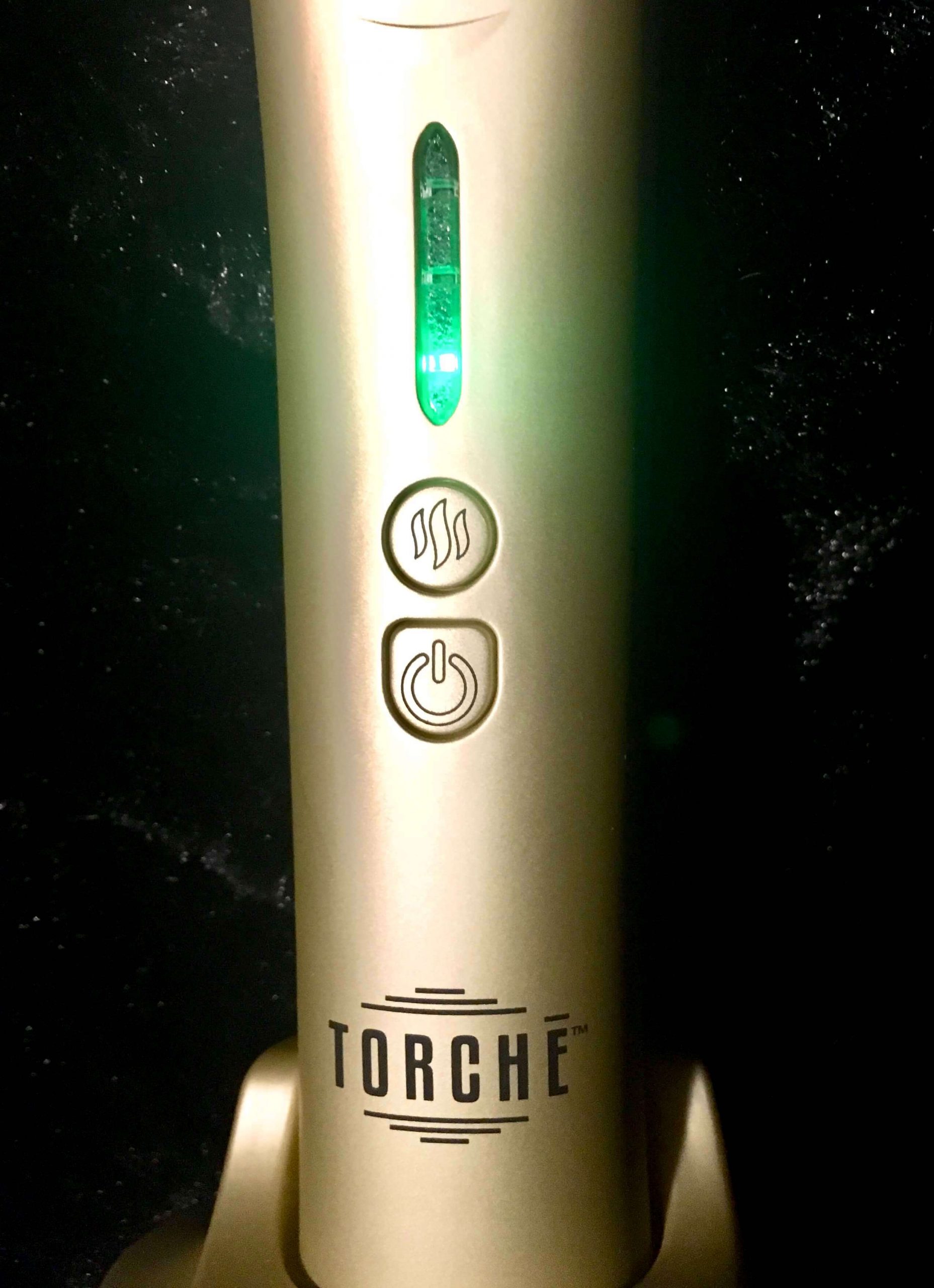 DFrow blog Jelessi Torche V2+ Amber Light review